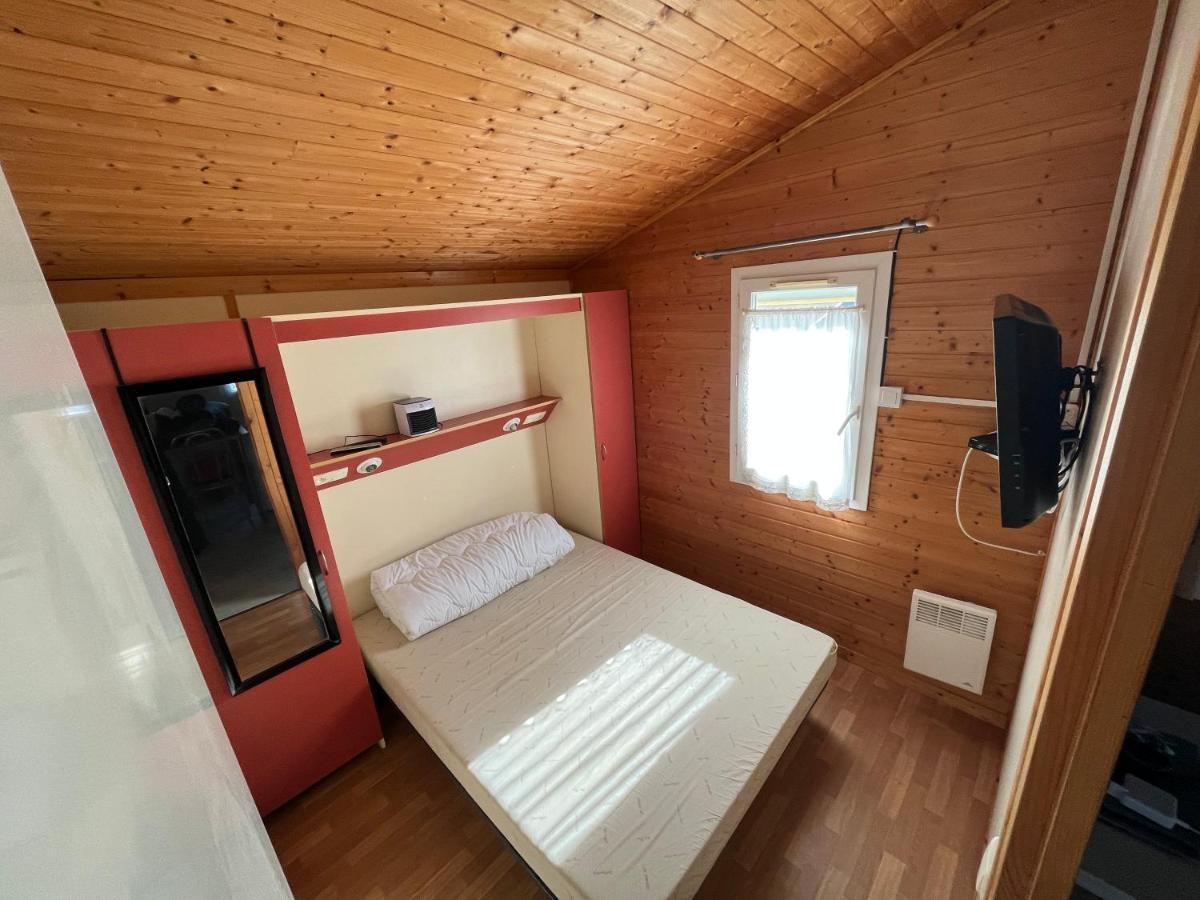 Chalet Agreable En Bord En De Mer. Le Port des Barques Bagian luar foto