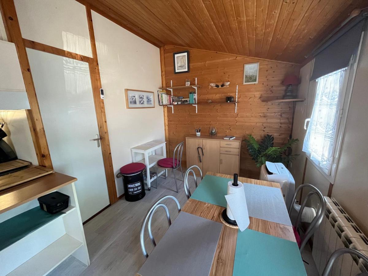 Chalet Agreable En Bord En De Mer. Le Port des Barques Bagian luar foto